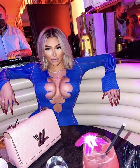 La Demi sex actress galleries