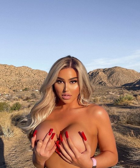 huge tits milf onlyfans xxx photo