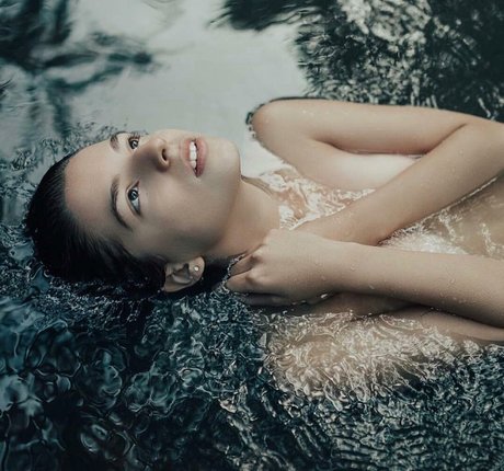 Karina Martins model xxx image