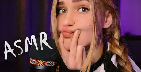 Sirius Eyes ASMR hot model gallery