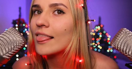 Sirius Eyes ASMR model sexy picture