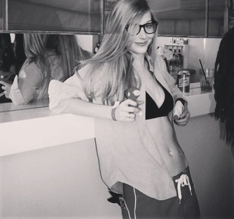 Stevie Wynne Levine nudes actress pic