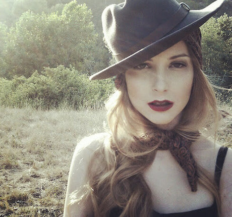 Stevie Wynne Levine nudes actress images