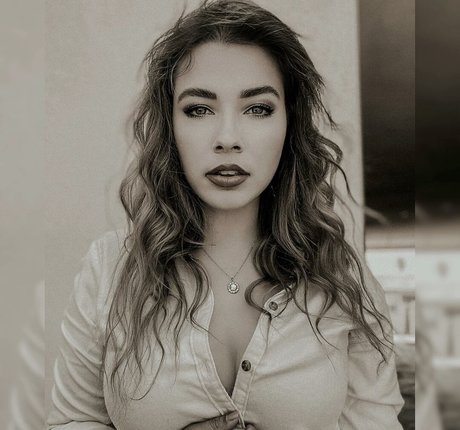 Justseum pornstar erotic archive