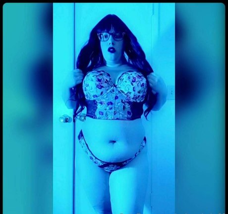 selenakyle69 pornstar adult img