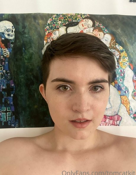 tomcatkit naked pornstar pictures