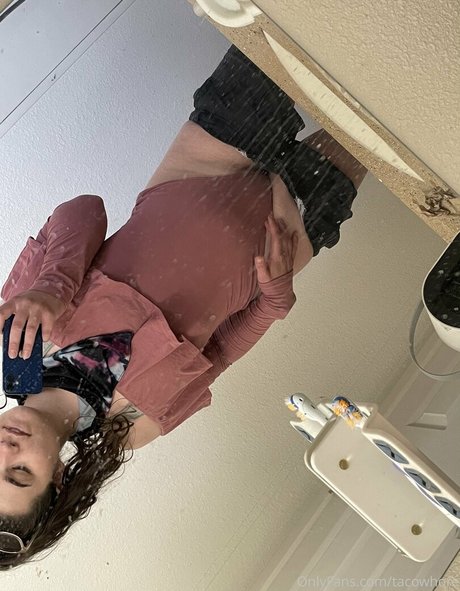 tacowhore model pornographic image