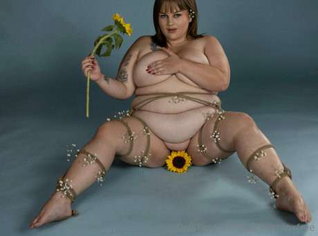 sophieminxfree sexy model photos