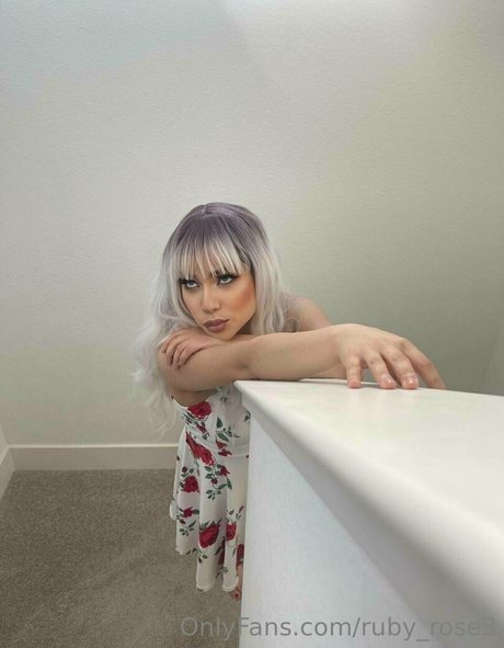 ruby rose3 art model pictures