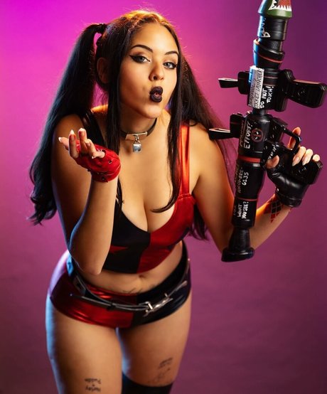 SnarkyJayCosplay adult model photo