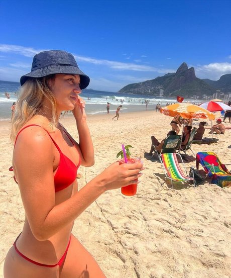 Elina Rodriguez high quality model picture