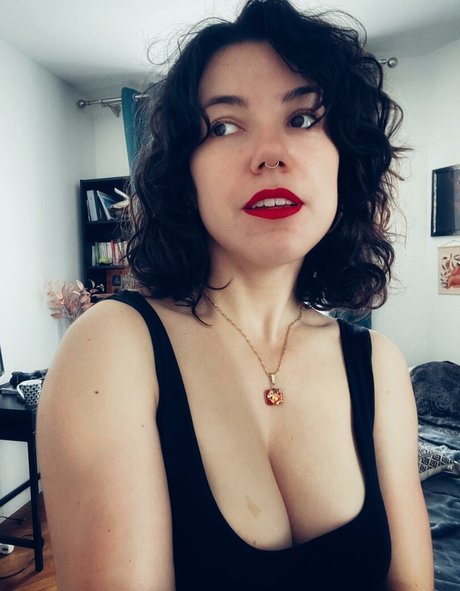 victoiredeblasset adult star img