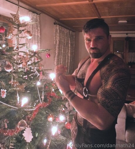 Danmath24 top star photo