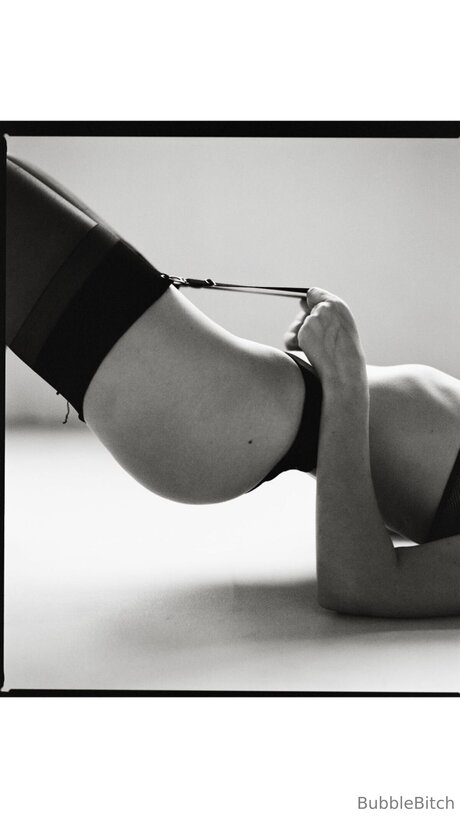 Bubblebitchh star nude images