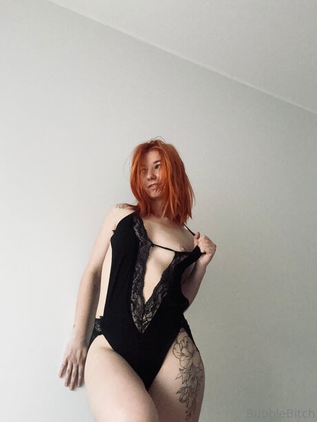 Bubblebitchh model naked galleries