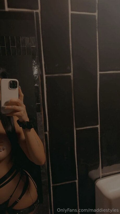 Maddiestyles perfect star image