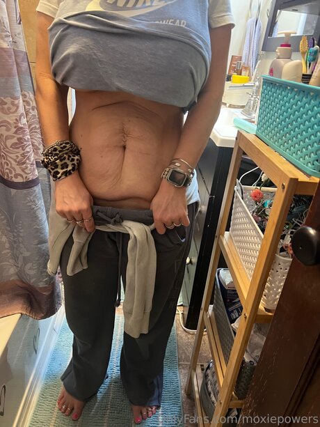 Moxiepowers erotic actress archive