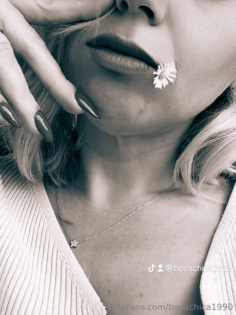 girl next door onlyfans nude image