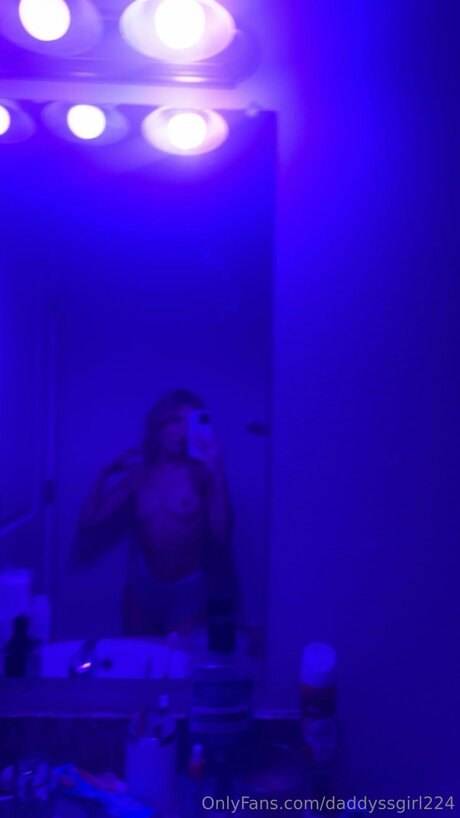 asian influencer onlyfans nudes picture