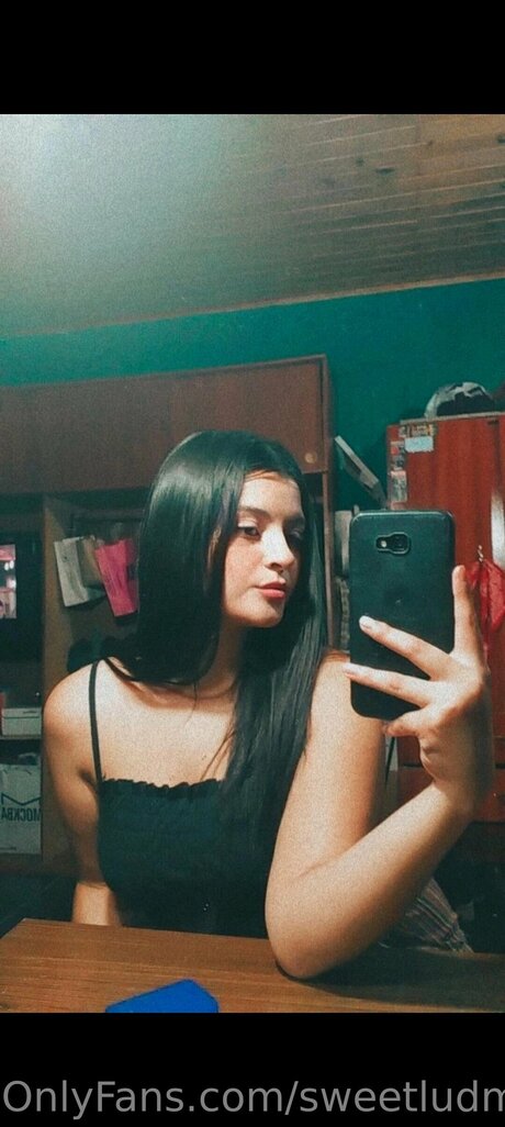 shemale gangbang onlyfans beautiful xxx pictures