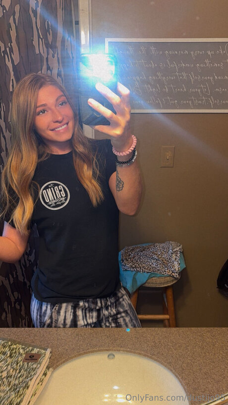 Dustijo95 star porn image