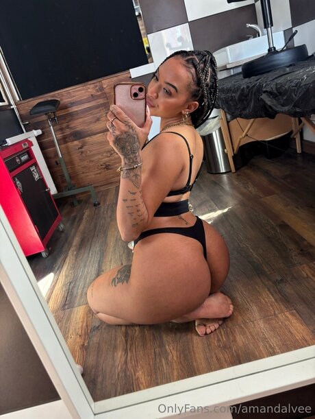 Amandalvee pornstar perfect img
