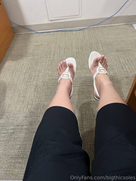 petite wife onlyfans sexy nude pictures