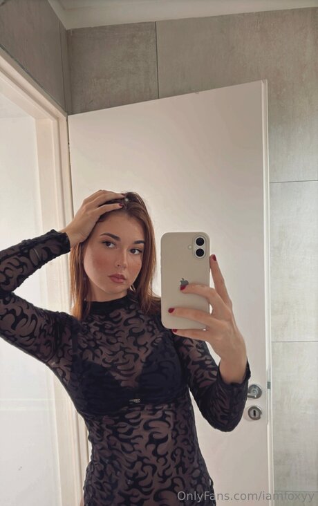 Iamfoxyy best actress img