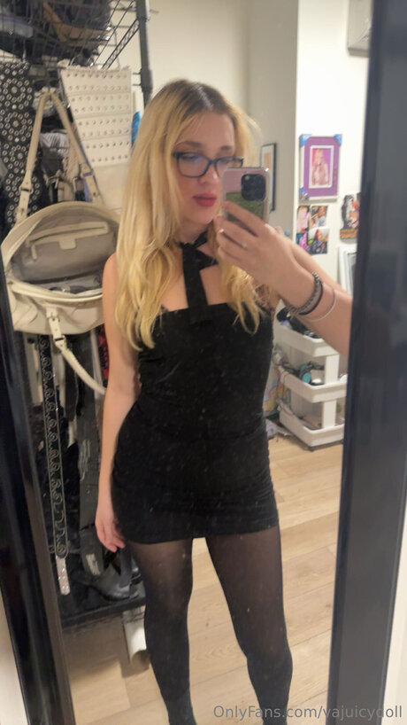 Divadoll1 adult star photo