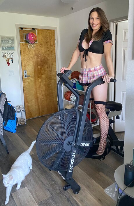 summer trans onlyfans adult pics