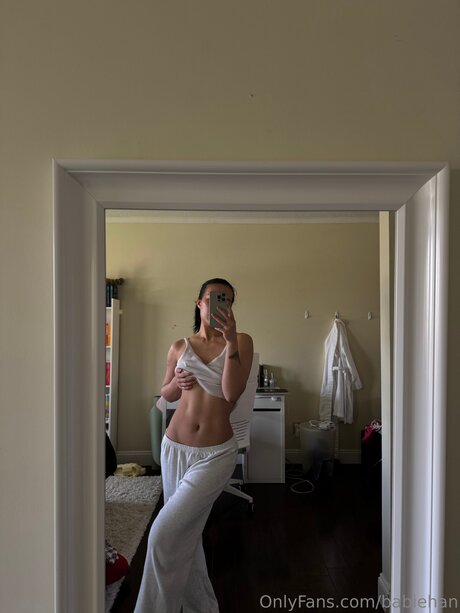 Babiehan hd pornstar img