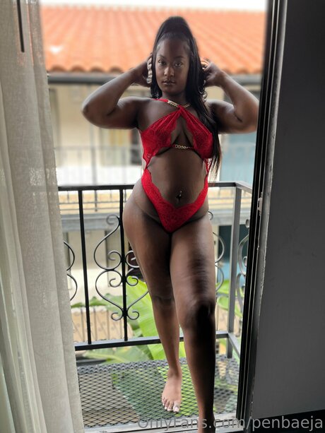 Heavensanjizzls naked pornstar pics