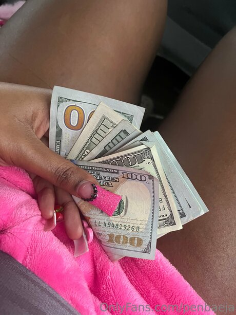 Heavensanjizzls star nude photos