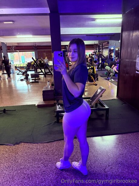 Gymgirlbrookee nudes model gallery