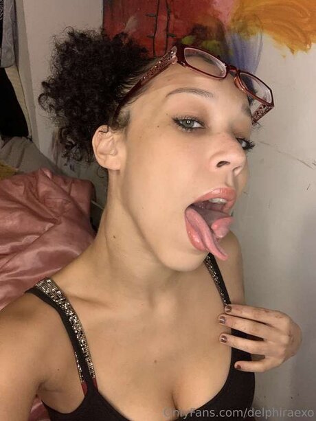 Delphiraexo best model photo