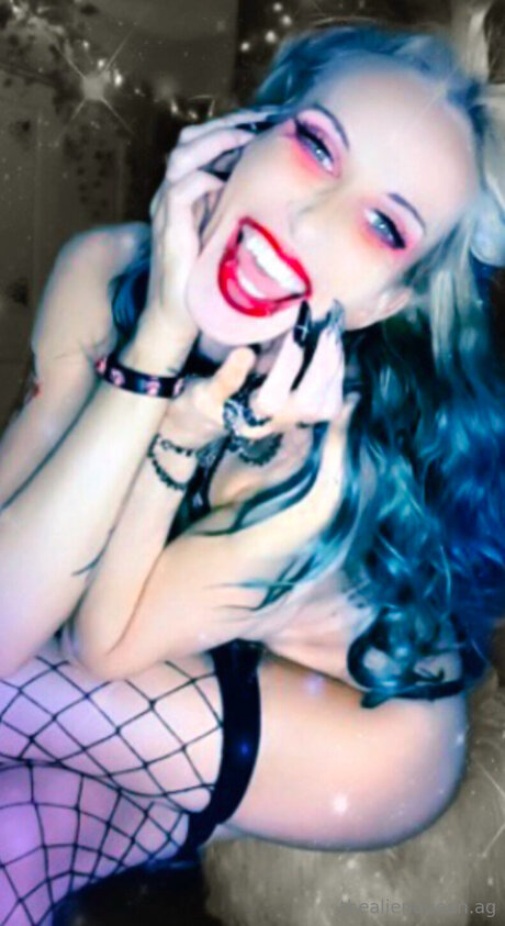 Aliengirlalt Free pornstar sex pictures