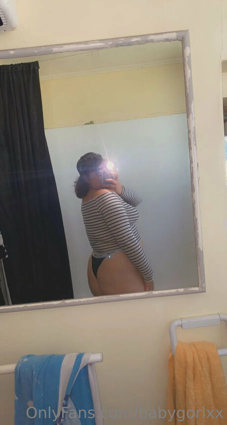 asian onlyfans hot image