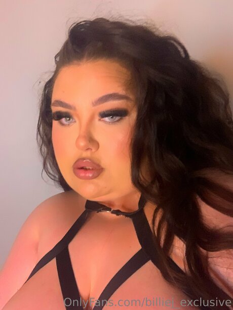 Billiejofficiall art model pic