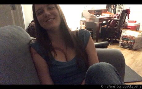 Beckybelly model xxx photo