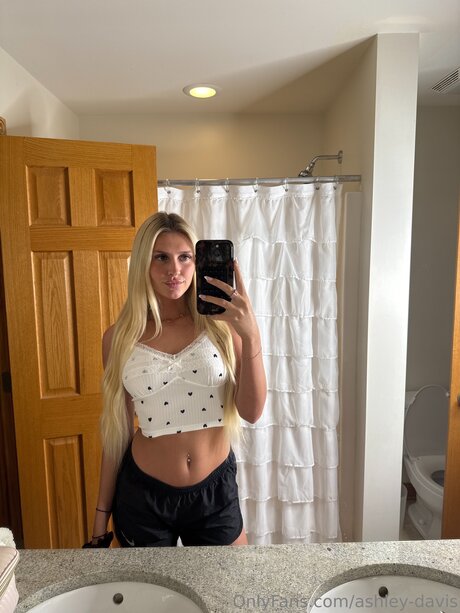 Ashley Davis erotic pornstar images