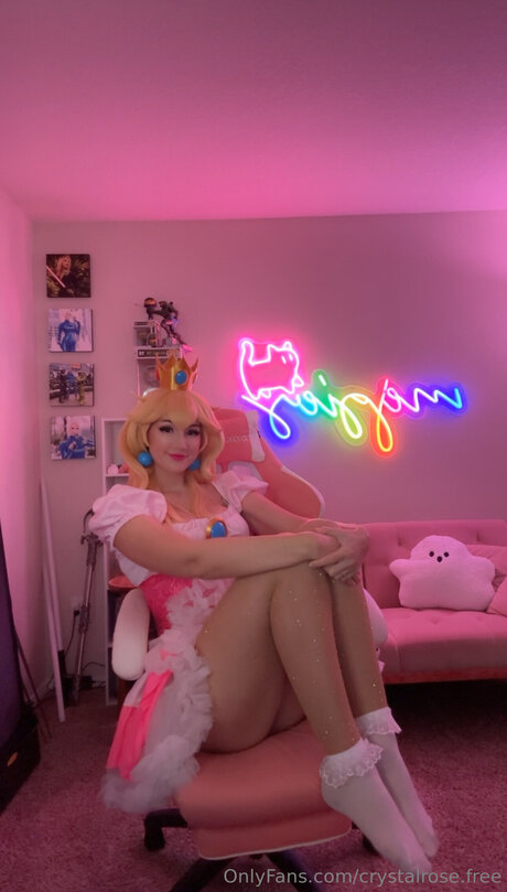 Crystalrose Free exclusive pornstar img