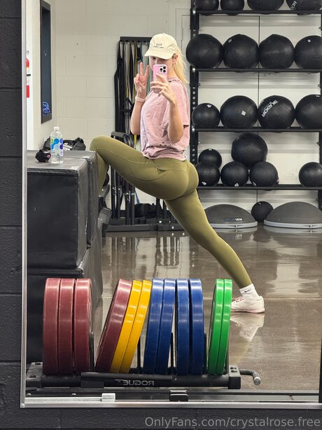 Crystalrose Free perfect actress pictures