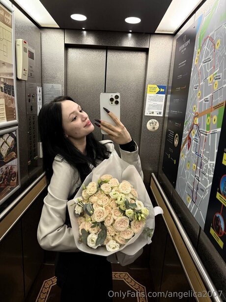 Angelikalust star erotic photo