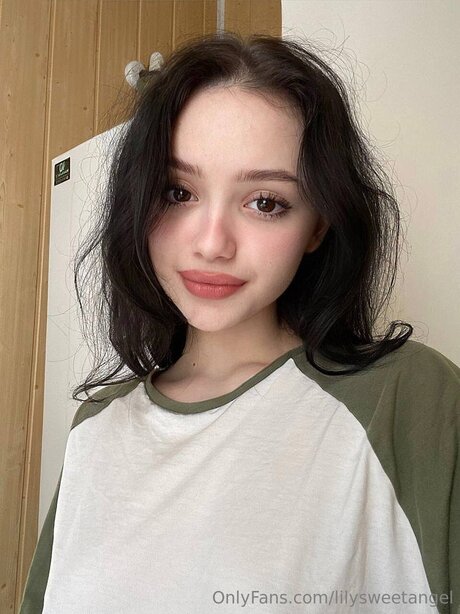 Angelikalust model photo