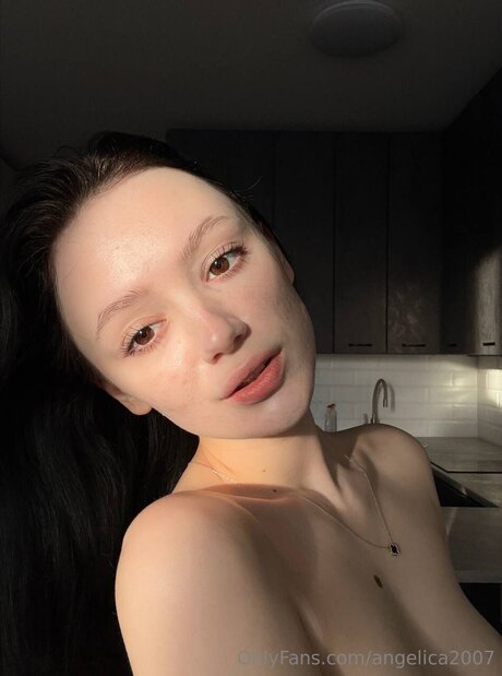 Angelikalust pretty actress gallery