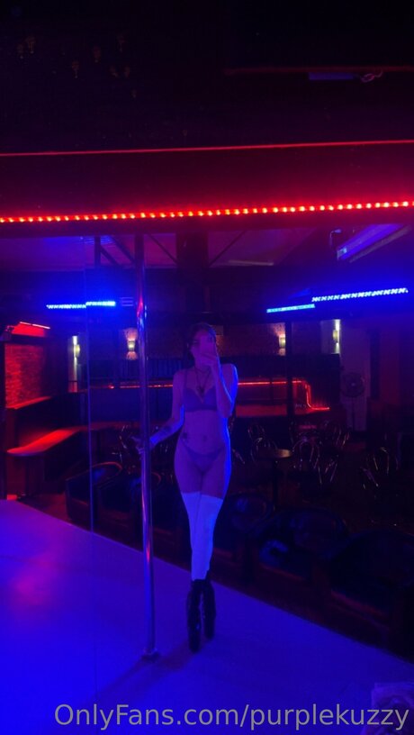 milf wife onlyfans sexy nude pic