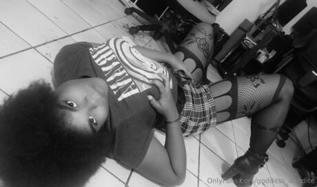 Goddess Afrodite art pornstar pictures