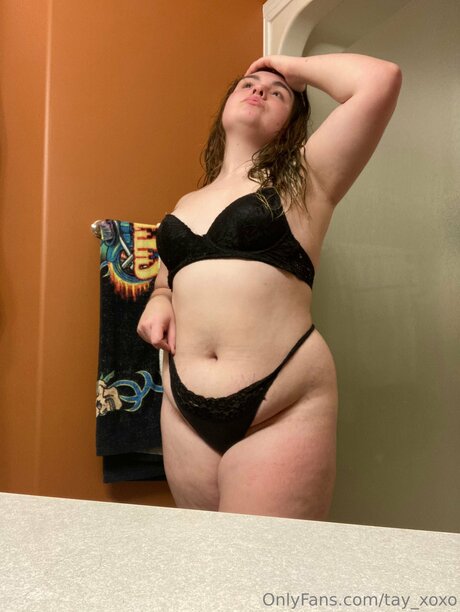 Tay Xoxo star exclusive archive