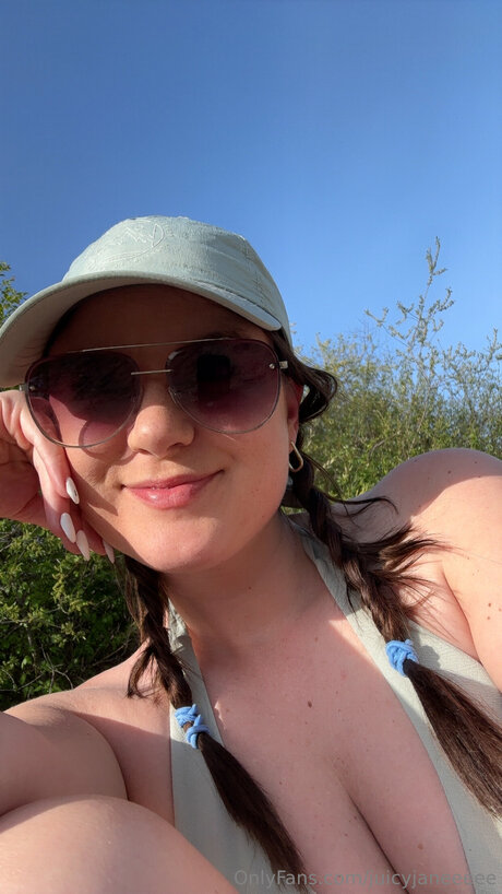 Juicyjaneeeee Profile