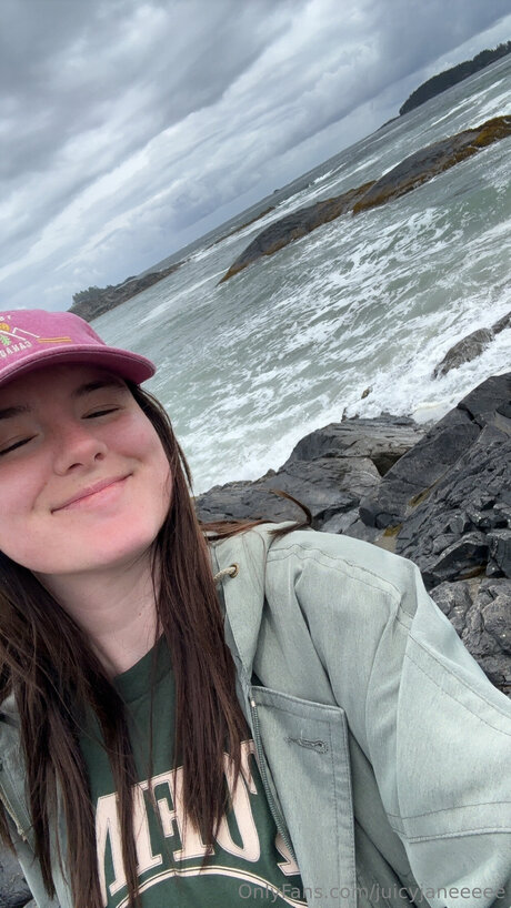 Juicyjaneeeee star adult photos